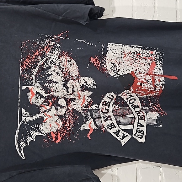 2/$10 Avenged Sevenfold faded tee - Picture 2 of 5